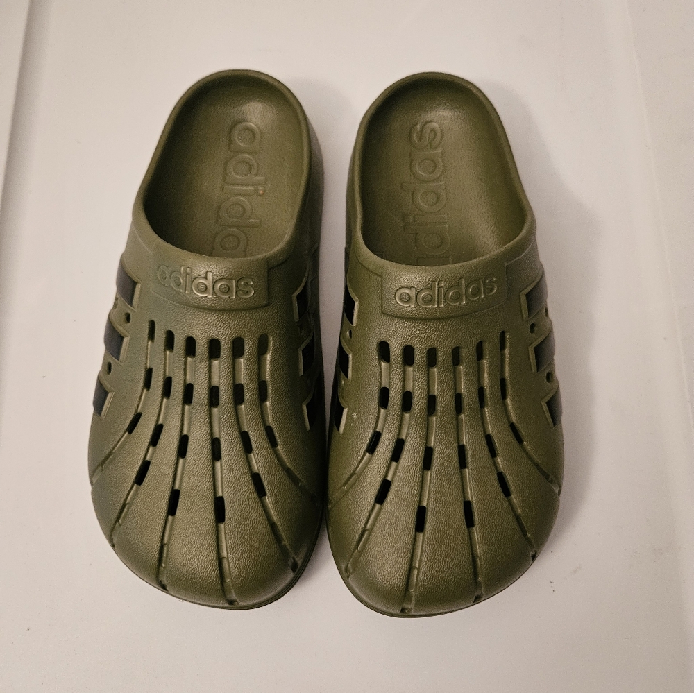 Adidas Clogs